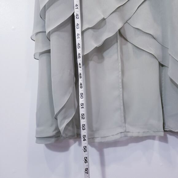 Cameron Blake by Mon Cheri Women size 6P Green Lace Tiered Long Formal Dress - Picture 9 of 12